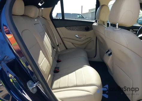 2018 Mercedes-Benz Glc 300 из США, поврежденный, VIN WDC0G4JB1JV105258